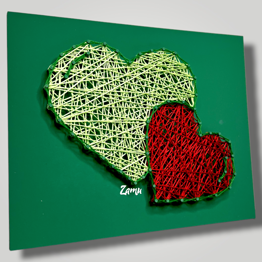 Hugging hearts Green