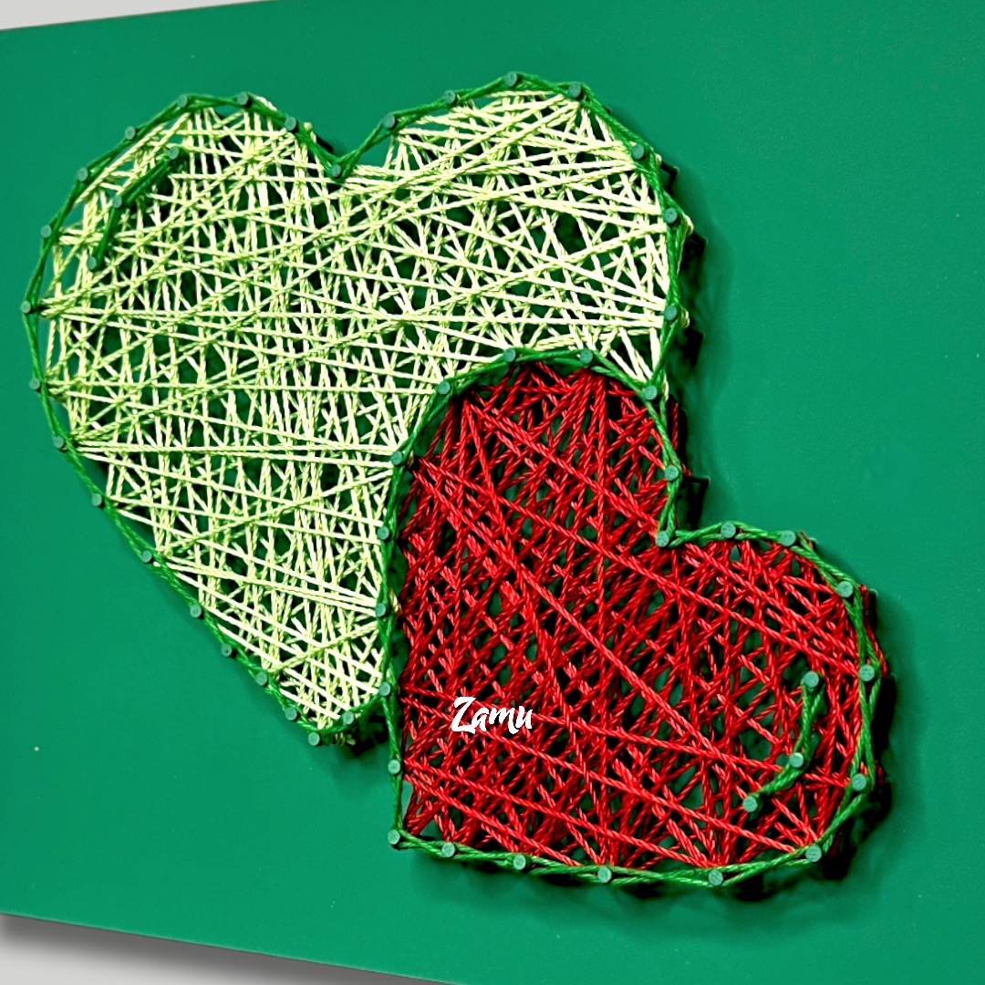 Hugging hearts Green